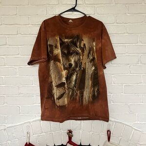 The mountain wolf t shirt